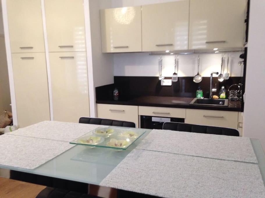 #28 1 Bdr Flat Ac Balcony Hper Central 10Mins To Beach & Old Town Nizza Esterno foto