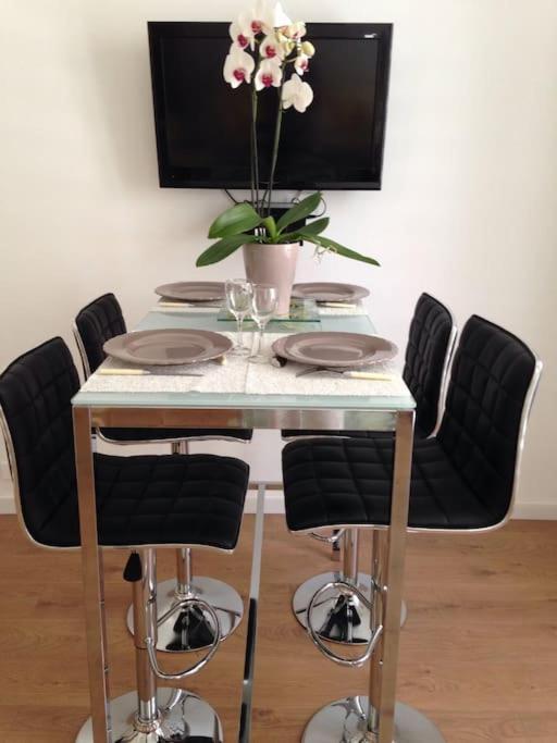 #28 1 Bdr Flat Ac Balcony Hper Central 10Mins To Beach & Old Town Nizza Esterno foto