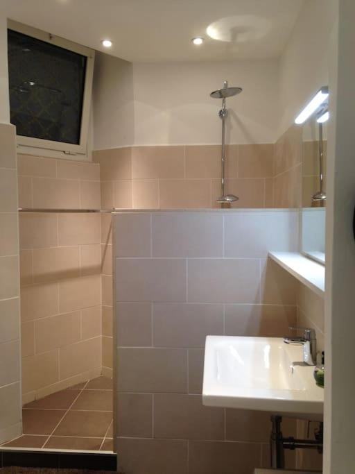 #28 1 Bdr Flat Ac Balcony Hper Central 10Mins To Beach & Old Town Nizza Esterno foto